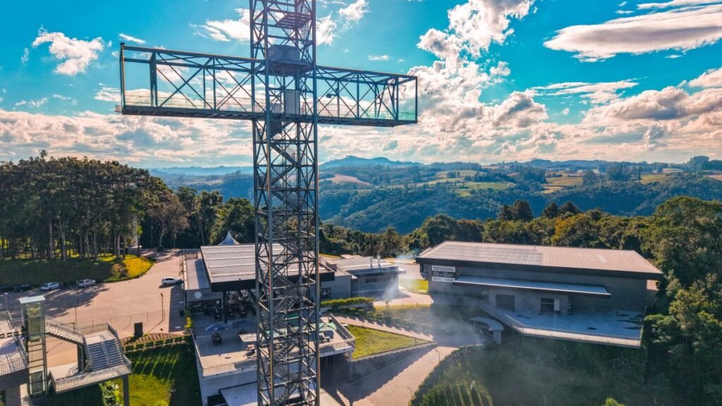 Cruz do Louvor: Um Marco Turístico em Ituporanga