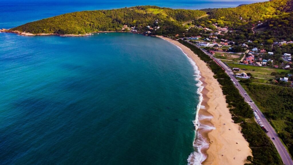 Segurança nas Praias de Balneário Camboriú: O que Saber