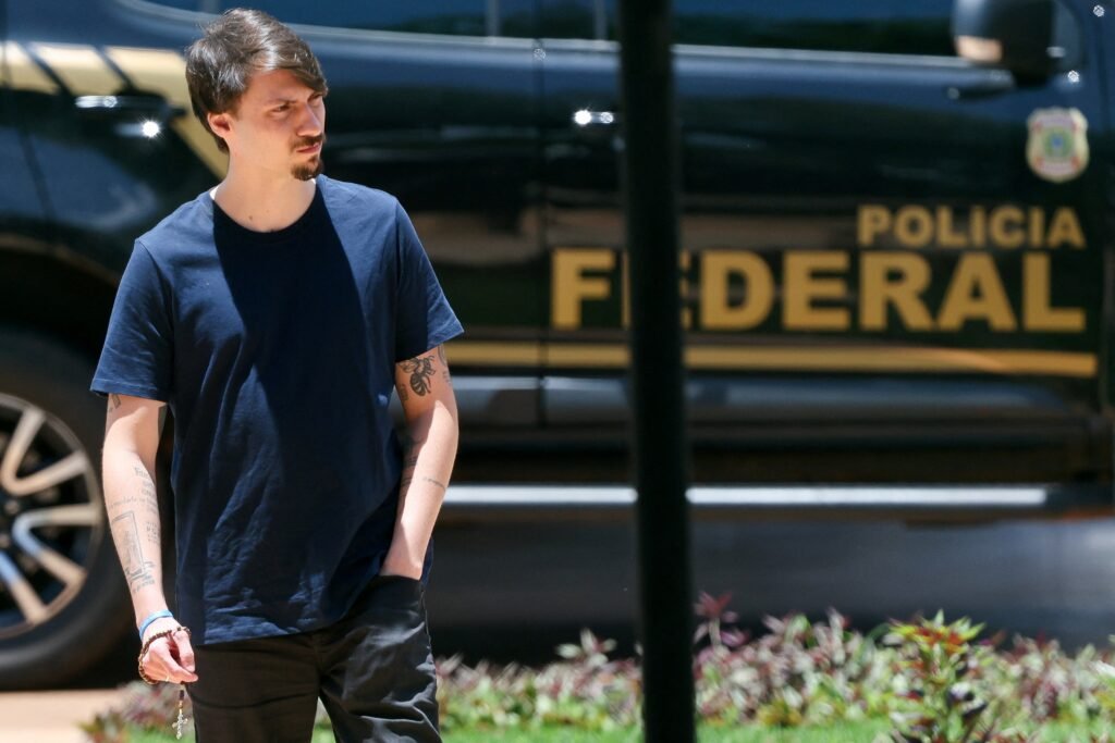 Reflexões sobre a Fragilidade da Liderança Política Brasileira