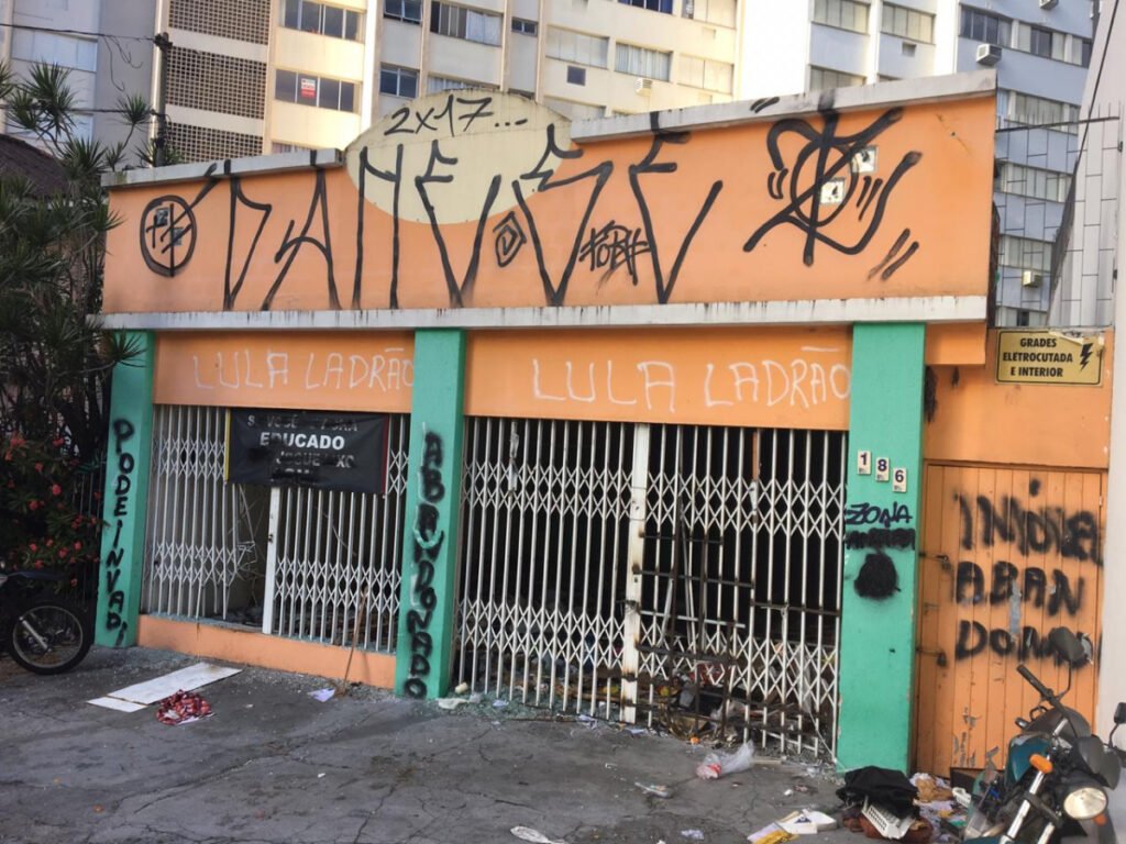 Transformação de Imóveis Abandonados em Florianópolis