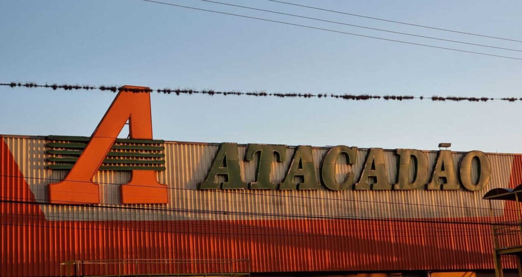 TRX Real Estate fecha acordo de R$ 297 milhões com Atacadão