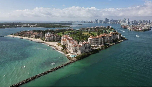 Novo Luxo em Fisher Island: Oportunidade de Investimento em Miami