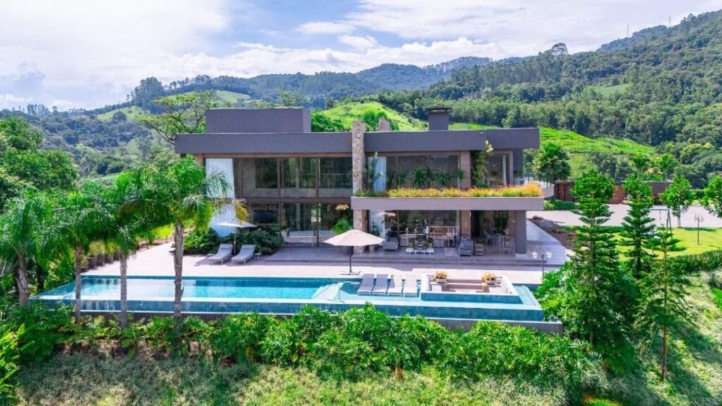 Casa dos sonhos em Pomerode: luxo por R$ 10 milhões