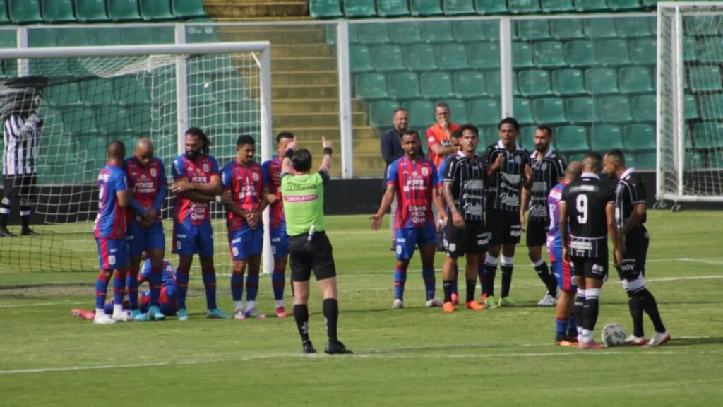Figueirense se aproxima da final da Copa Santa Catarina
