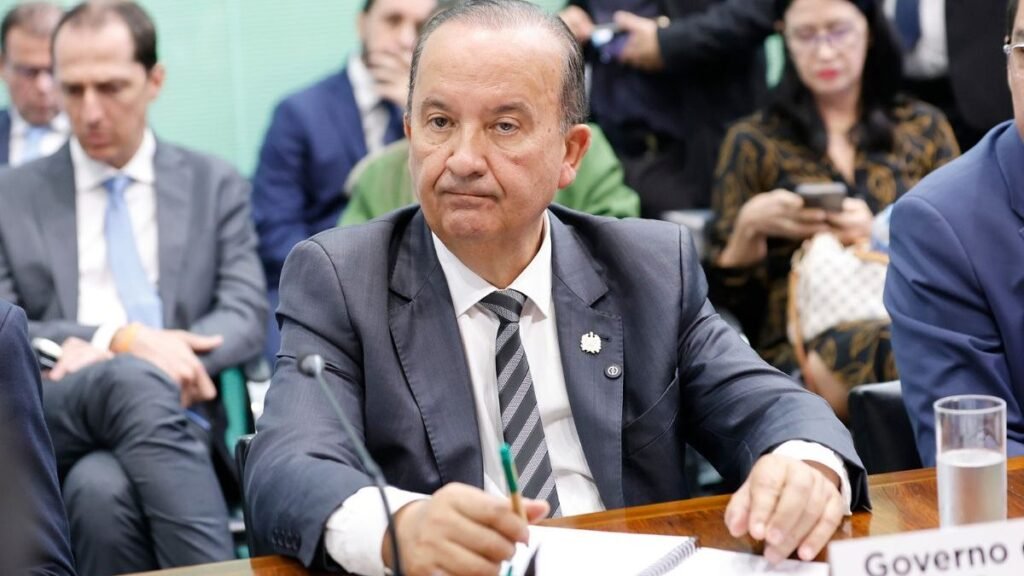 Disputa por Vagas no Senado em SC: O Que Esperar em 2026?