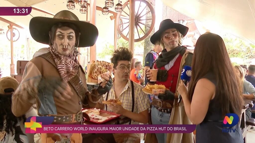 Pizza Hut inaugura maior unidade no Beto Carrero World