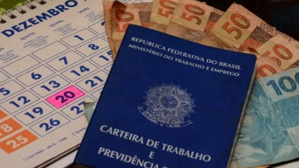 Impactos do 13º salário em Santa Catarina para investidores