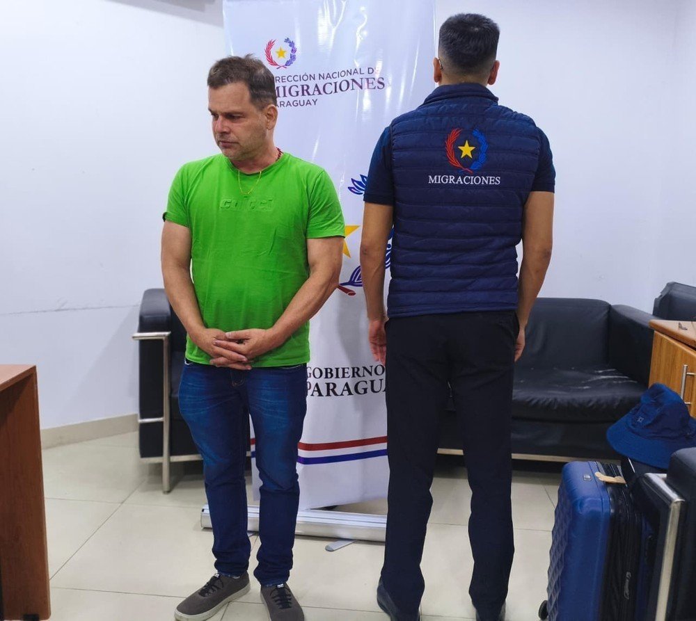 Fuga de Ex-Diretor da PRF: Implicações e Consequências