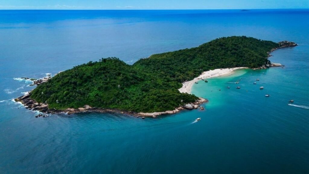 Praias Desertas de Santa Catarina: Refúgios Tranquilos