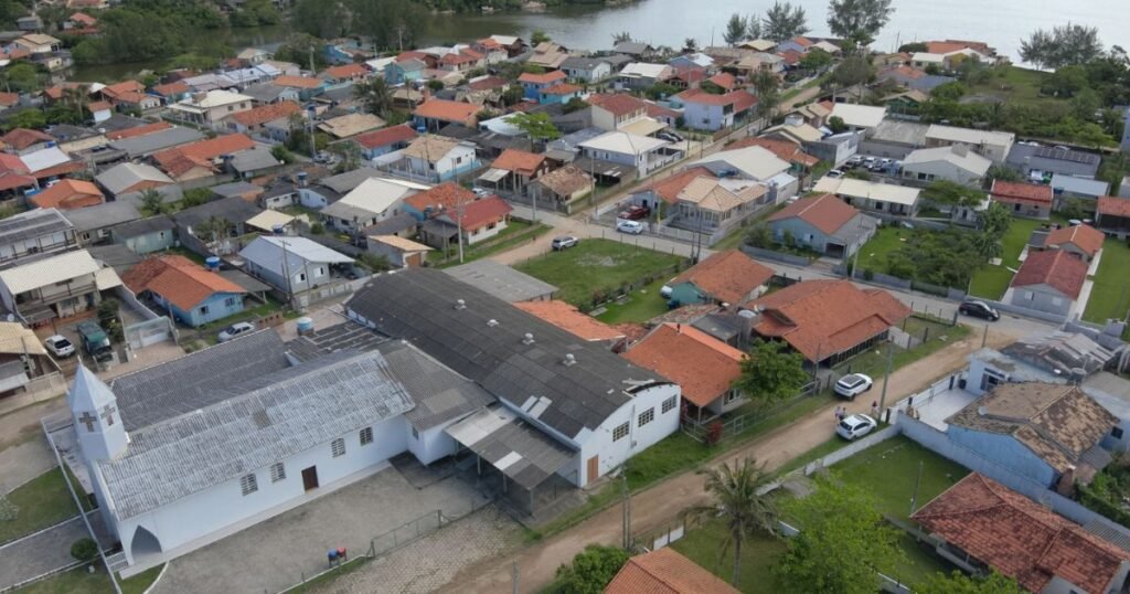 Vendaval em Laguna: Impactos e Oportunidades no Mercado Imobiliário