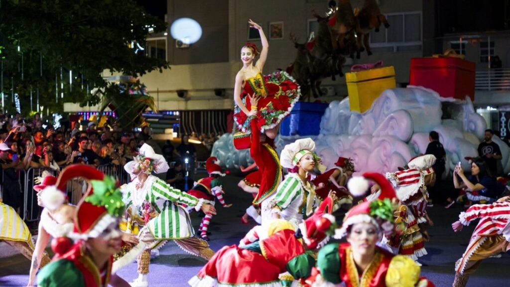Desfile de Natal em Balneário Camboriú: Um Investimento em Cultura e Turismo