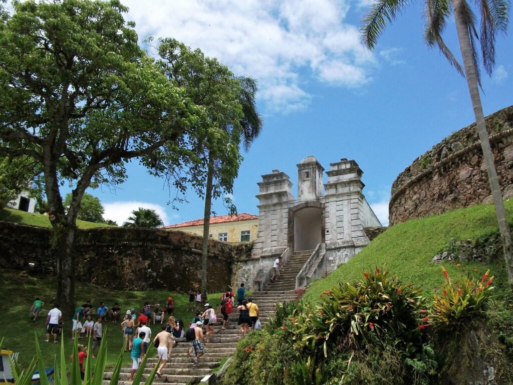 Fortes e Fortalezas de Santa Catarina: História e Turismo