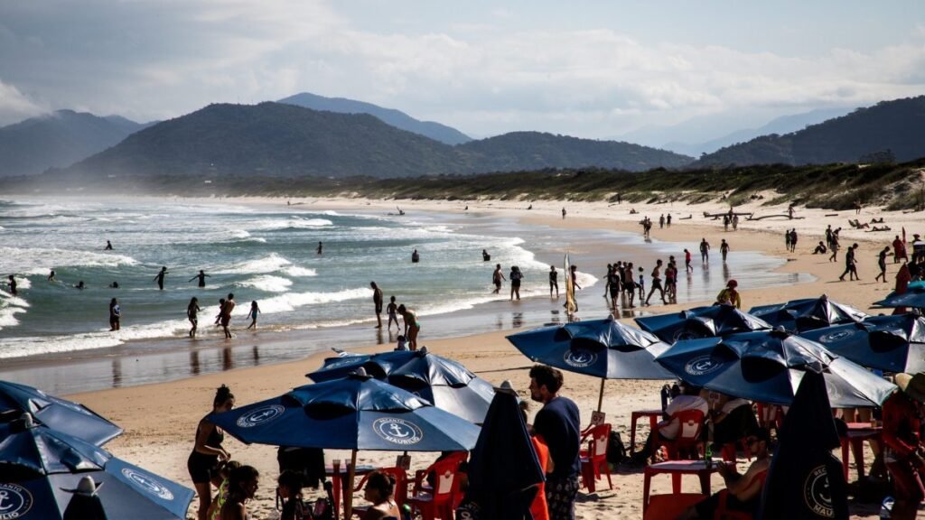 Operação Estação Verão em SC: Segurança e Oportunidades