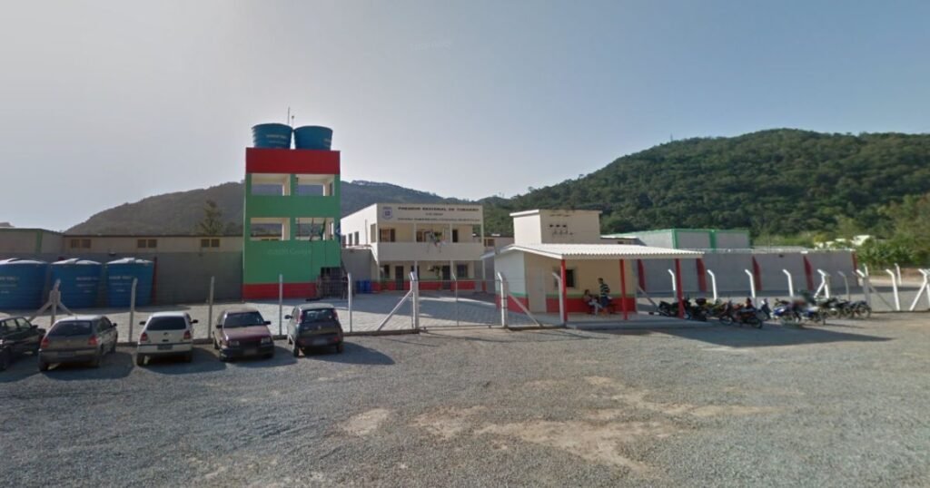 A Prisão de uma Professora e suas Implicações Sociais