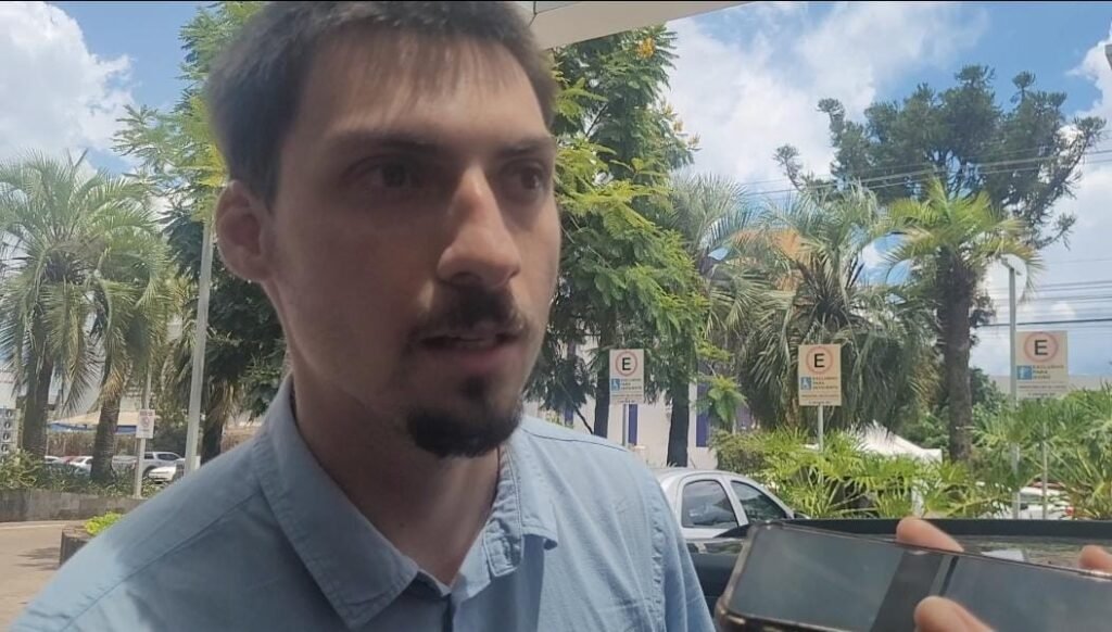 Jair Renan relata estado de saúde de Jair Bolsonaro